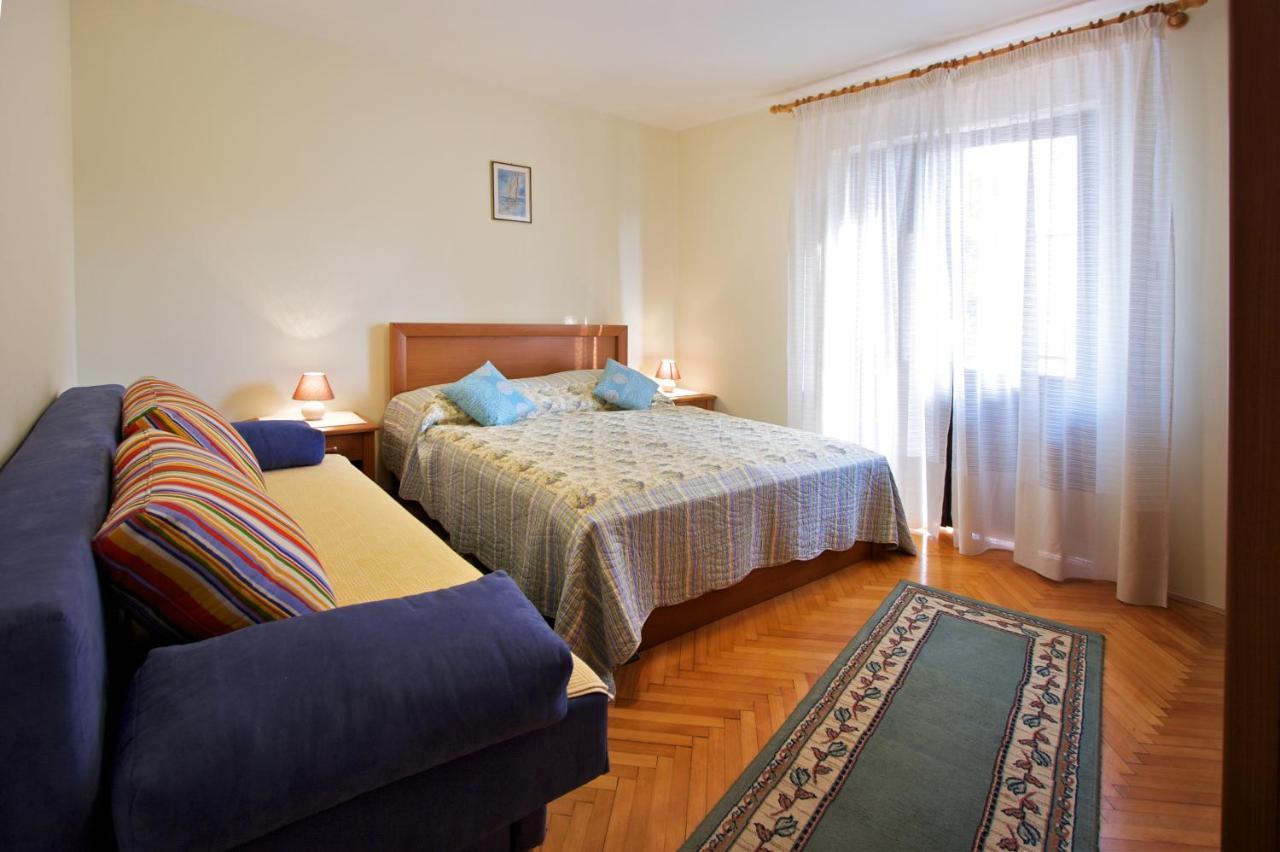 Maria Apartment Porec Exterior photo